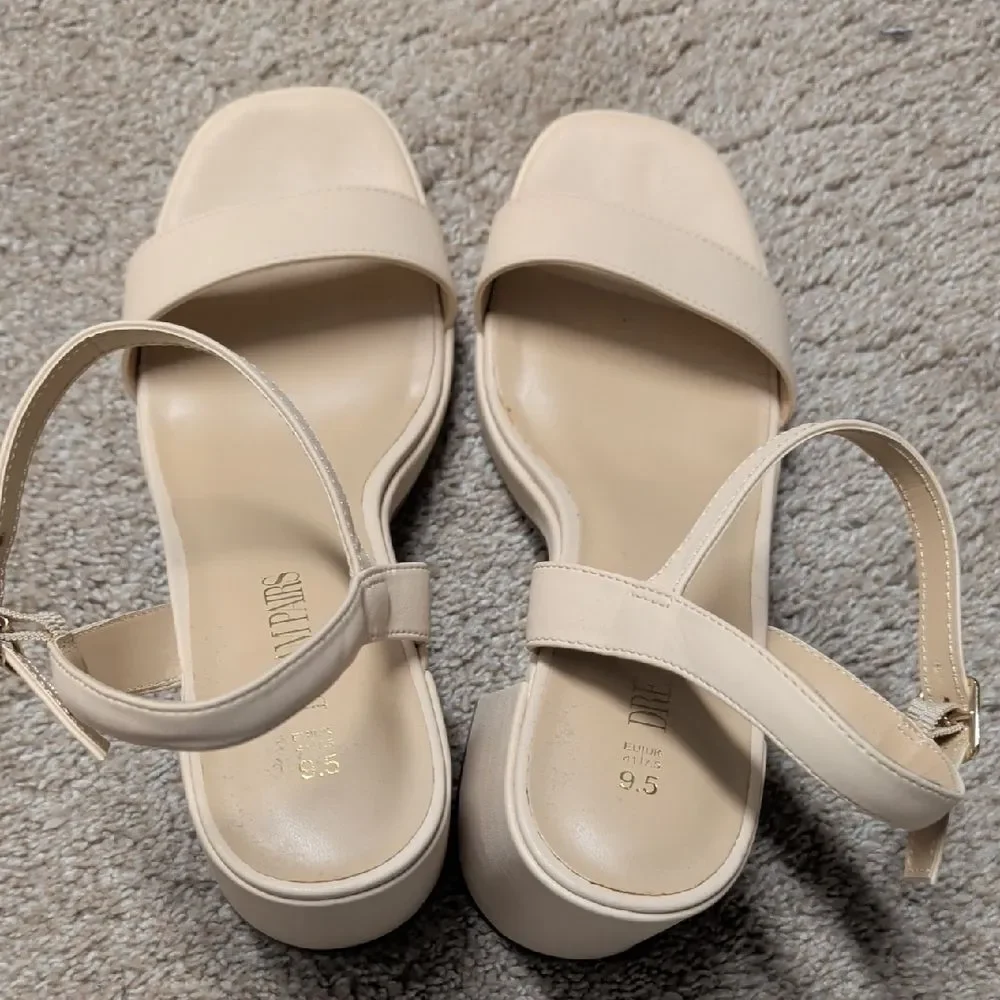 Dream Pairs Neutral Cream Block Heel Sandals